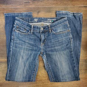 Women Levis